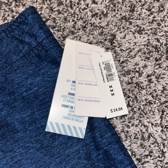 NWT Men’s Old Navy Board Shorts (M) - Picture 3 of 3